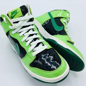 Nike Dunk High (GS) “Halloween LE” with box sz 6Y